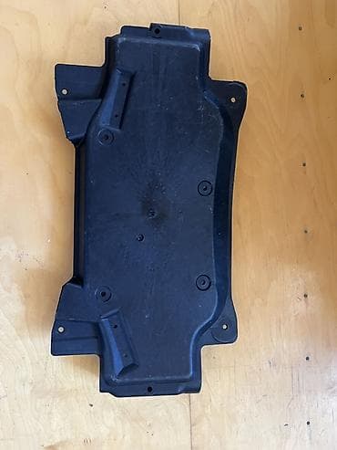 mercedes benz sprinter: Motor qoruyucusu, Mercedes-Benz W210, 1997 il, Almaniya, Ünvandan götürmə — 4