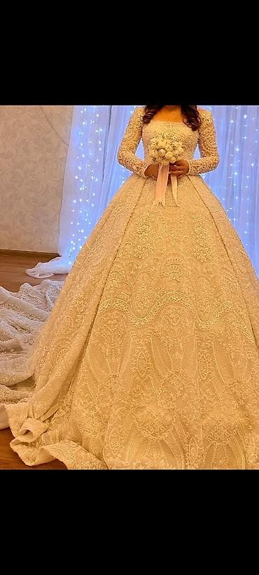 bijuteri: Zərif detallarla işlənmiş gəlinlik - Stil: Klassik bal paltarı — 1