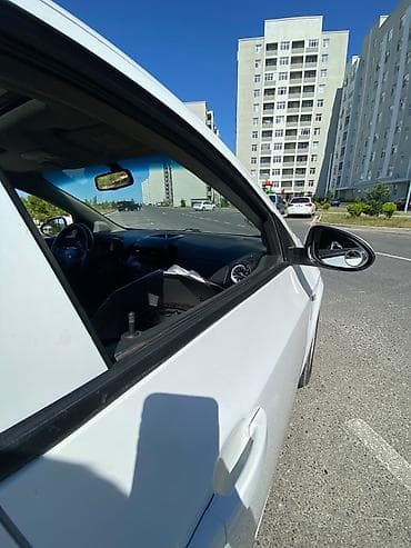 kopressor: Chevrolet Aveo: 1.4 l | 2012 il 291555 km Sedan — 4