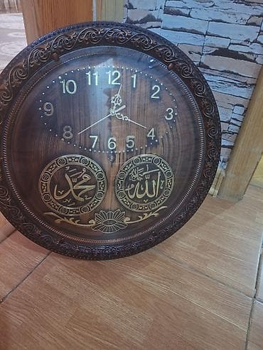 yeni il hediyesi: Divar saatları, Elektron, Saniyə əqrəbi — 2