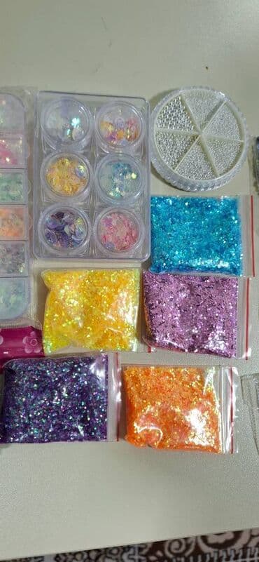 dirnaq qaynagi levazimatlari: Dırnaq ustasına işləməkçün lazım olan bütün növ bəzəklər tipsilər — 5