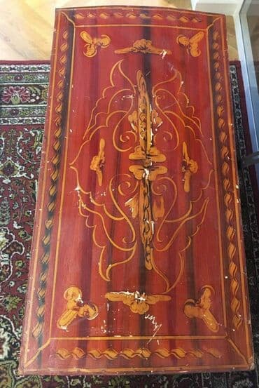 gerbli qepik alışı: Qədimi sandıq, 95x50x48 sm — 2