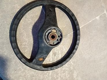 satılan zil 130: Avtomobil sükan çarxı - 3-şüalı klassik dizayn - Material: sərt — 2