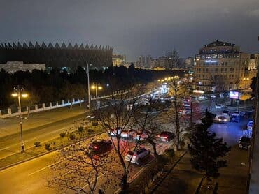 xacmazda satilan evler: Bakı, 3 otaqlı, Köhnə tikili, m. Nizami, 101 kv. m — 24