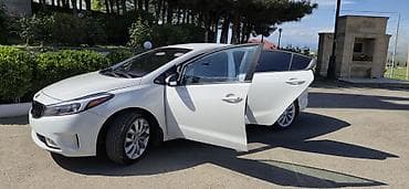 arendaya ford transit: Kia Cerato/Forte sedan – ağ rəng, 4 qapılı, arxa şüşələr — 1