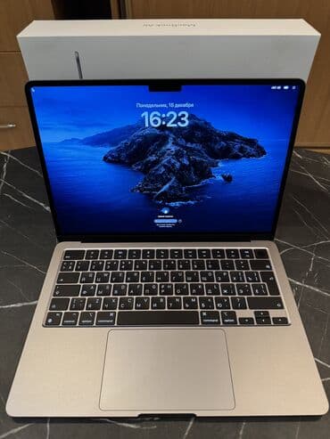 MacBook Air M2 (13.6 düym / 256 GB / 8 GB RAM) – Tezədən seçilmir