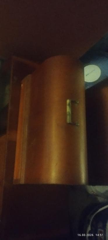 qedmi pullar: Məhsul: Retro mexaniki tikiş maşını (taxta qutulu) Xüsusiyyətlər: - — 1