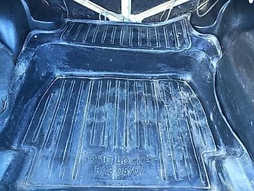 masin satiram: VAZ 2107, ağ rəng, sedan kuzov.
maşın lerik rayonundadı — 7