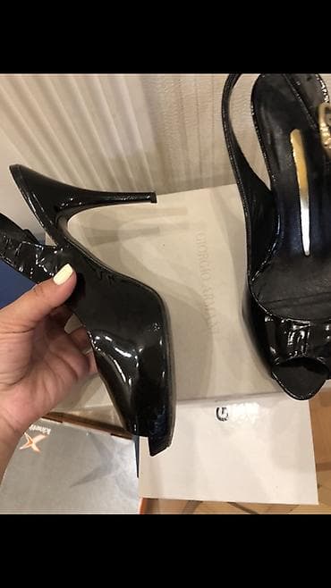 versace qizil sepler: Qadın ayaqqabısı – qara lak dəridən açıq burunlu, arxası açıq — 6