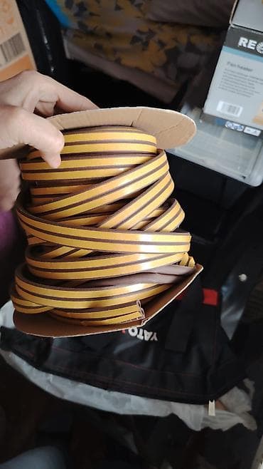 rezin tamet: Məhsul: qapı/pəncərə üçün özünəyapışan izolyasiya lentləri və 14 mm — 1