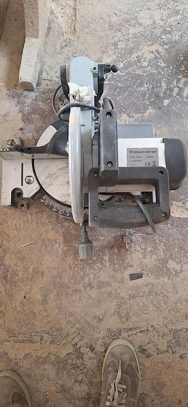 Elektrikli gönye/kəsim mişarı – sürüşdürmə mexanizmi və bucaq