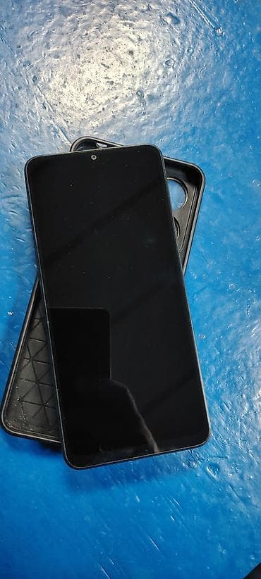 Техника и электроника: Redmi 13c smartfon alınıb işlədilmir təzədən seçilmir - Model: Redmi — 4