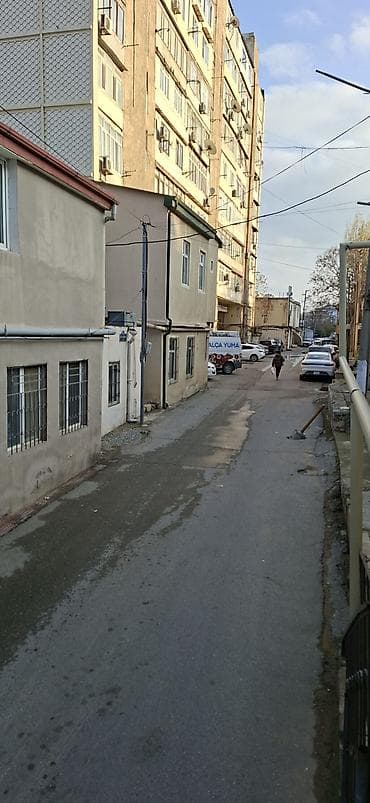 balaxanida satilan evler: Bakı, Bayıl, 2 otaqlı, Köhnə tikili, 45 kv. m — 2