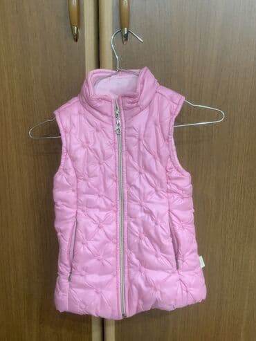 İdeal vəziyyətdəçox az geyilib 6,7 yaş