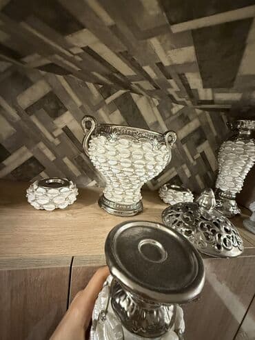 стулья баку: Dest satililir guldan samdan. Islenmiyib Tecili satilir Qiymet: 120 — 2