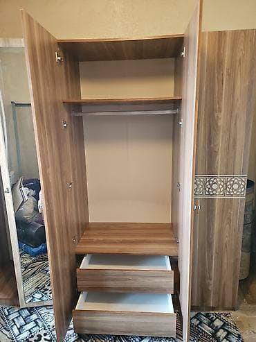 шкаф в зал: 5 дверей, С зеркалом, Коричневый, Дерево, Распашной, Прямой шкаф — 3