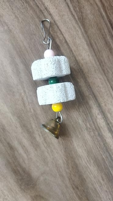 toy sacları: Məhsul: Qəfəs üçün asma quş oyuncağı – mineral daşlı və zəngli — 3