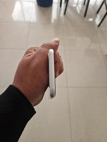 Məişət texnikası: IPhone SE 2020, Ağ, Barmaq izi — 3