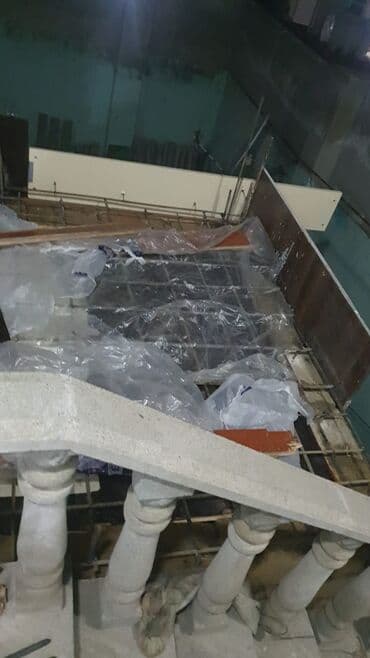 köhnə suraxanıda həyət evləri: Ev xırdalanda icra hakimiyətinə yaxın yerdə yerləşir 2 otaqdır.qazı — 7