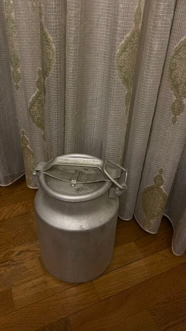 Qab-qacaq və mətbəx ləvazimatları: Alüminium süd bidonu - Material: yüngül və davamlı alüminium - Tutum — 1