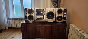 komputer monitoru: Samsung mini Hi-Fi musiqi sistemi - 4 bloklu konfiqurasiya: mərkəzi — 2