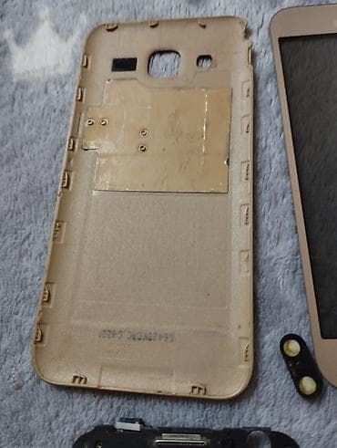 iphone 8 le barter: Salam Şəkildəki Samsung Galaxy j2 dir ehtiyat hissələri Zapçast kimi — 10