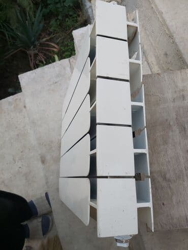 otaq qaplsl: Radiator satılır. Cox ağırdır, qalındır.5 dilim qalıb, bizdə otaqlara — 3
