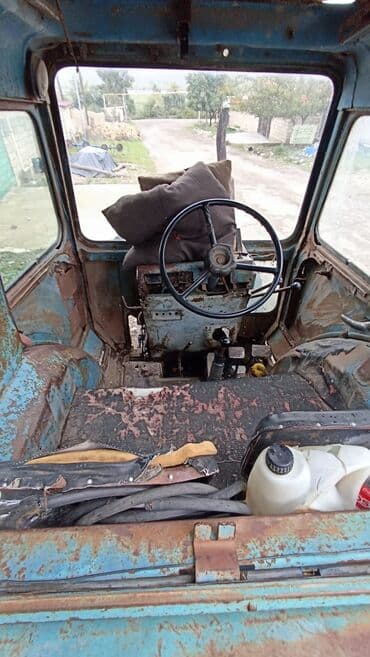 təkər traktor: Traktor (Kabinalı, arxa təkərli) Məhsul təsviri: - Kabinalı klassik — 1