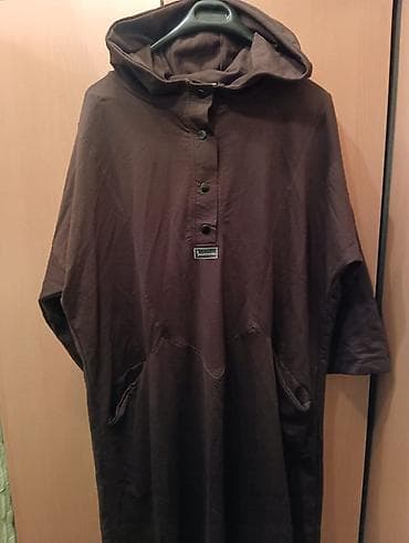 Baş geyimləri: 45 azn alinib geyinilmiyib.35 azn satilir gozel.paltardi olcu 48(xl) — 1