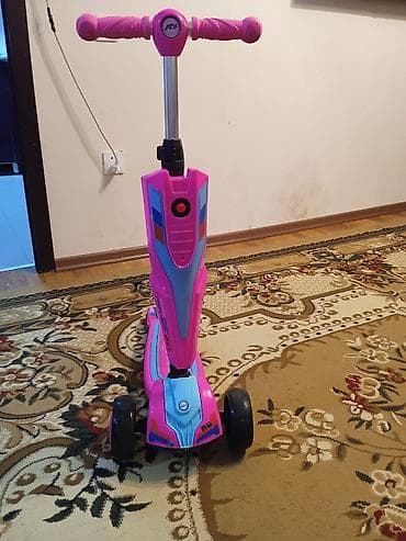 Uşaq skuterı – 3 təkərli, R6 modeli - Rəng: çəhrayı-mavi aksentlərlə — 1