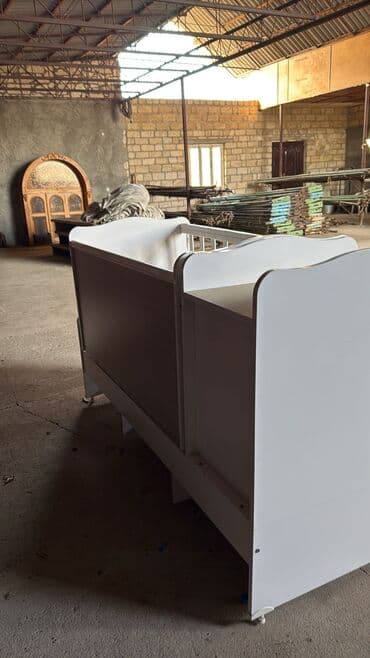 Канцтовары: Для девочки и мальчика, Четырехугольная, Колыбель, Без бортиков, Без матраса, Без механизма качания — 4