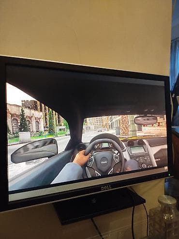 Dell LCD monitor - Ekran ölçüsü: təqribən 23-24 düym (geniş format) -