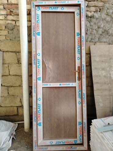 Окна: Новый Пластиковая дверь С рамой, Без гарантии, Платная установка, Самовывоз — 1