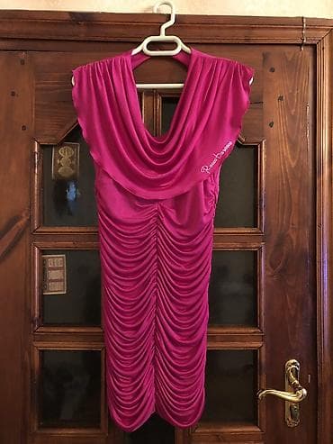 Rocco barocco firmasidi S, M olcuye geder. 2 defe geyinilib 30 azn