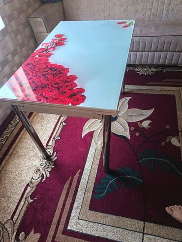 emulsiya vuran aparat: Mətbəx masası, Açılmayan, Şüşə, Dördbucaq masa — 3