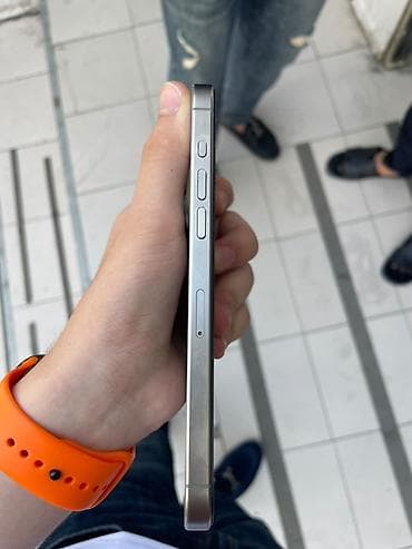 canon eos 1100d: IPhone 14 Pro, Gümüşü — 3