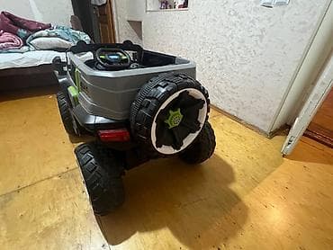 Детский мир: Uşaq elektrik maşını satılır – 4x4 Off Road üslubunda jeepp Vəziyyəti — 6