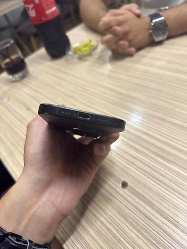 iphone xs pro max: IPhone 16 Pro, 128 GB, Black Titanium, Simsiz şarj, Face ID, Sənədlərlə — 3