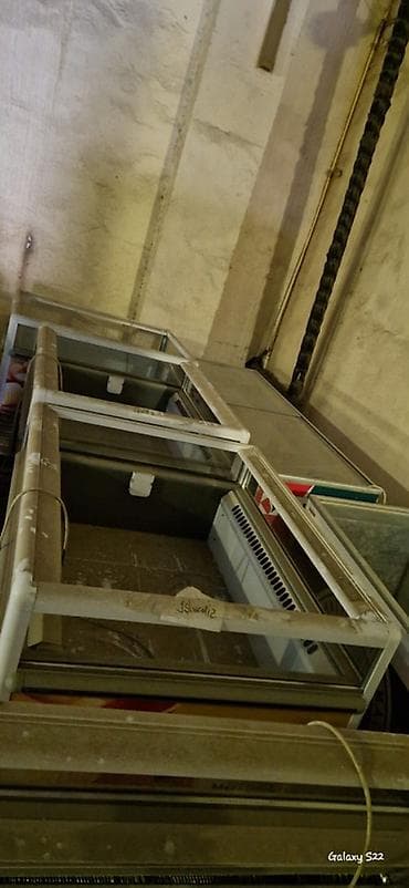 vitrin xaladenlik: Soyuducu vitrinler toplamda 23 ededdir icinde iwliyende var iwlemiyen — 2