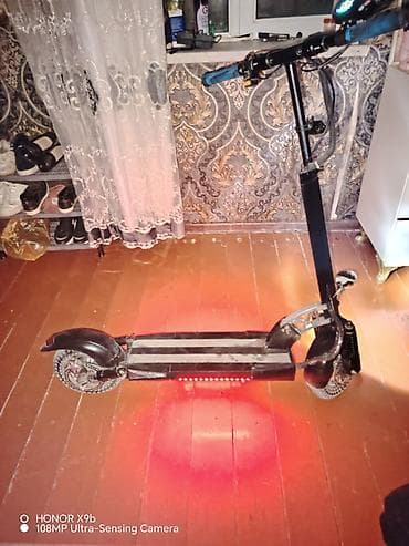 piano royal: Elektrik skuter - Güclü ön far və sükan tərəfində zəng - Sükanaltı ön — 3