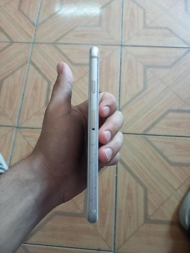 2ci el iphone 7: IPhone 8, 64 GB, Matte Gold, Barmaq izi — 6