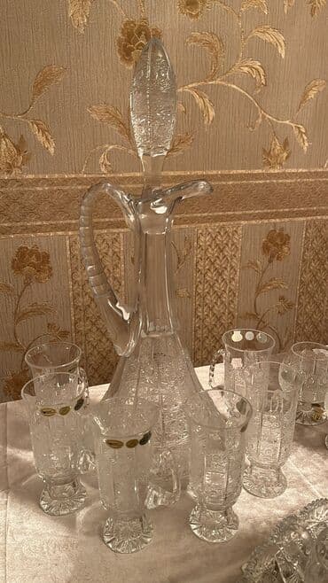 yuxuda qab qaşıq yumaq: Kristal süfrə dəsti - Zərif naxışlı, kəsim ornamentli iri kristal — 32