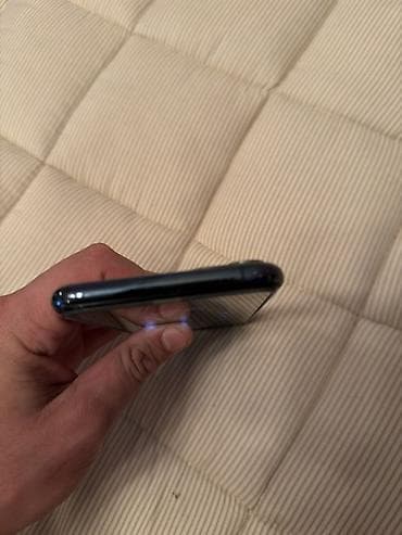 2 el telfonlar: IPhone 11 Pro, Space Gray, Qırıq — 6