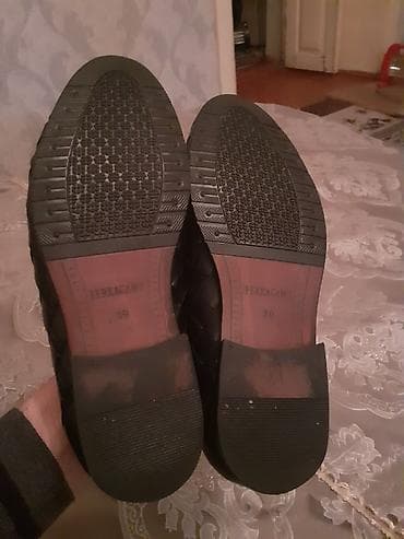 Botinkalar: Gencede satilir ici colu deri Salvatore Ferragamo üslubunda kişilər — 6