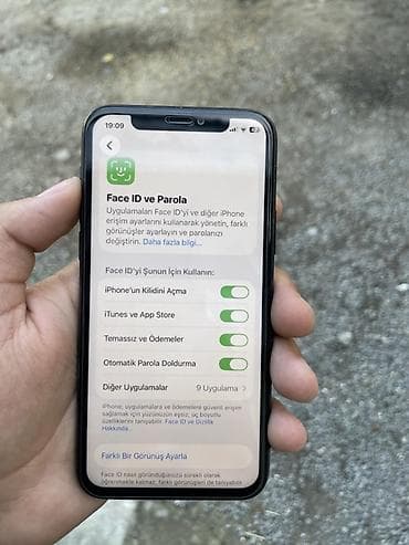 işlenmiş iphone 11: IPhone 11 Pro, 64 GB, Matte Midnight Green, Face ID — 2