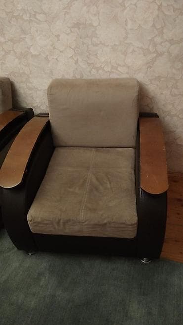 ofis divanı: İşlənmiş, Kreslo, Kredit yoxdur, Ödənişli çatdırılma — 1