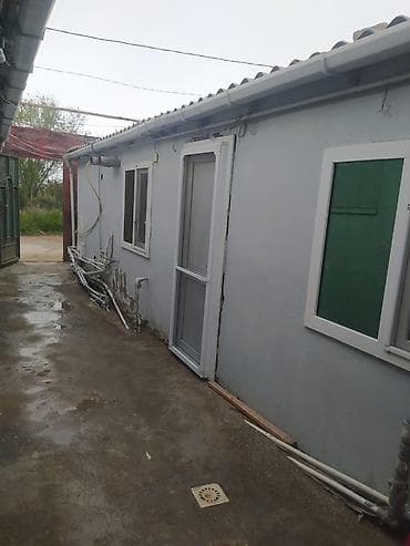 Bir otaqlı kiçik həyət evi Uşağlı ailelere verilmir işiq qaz kirayeçi