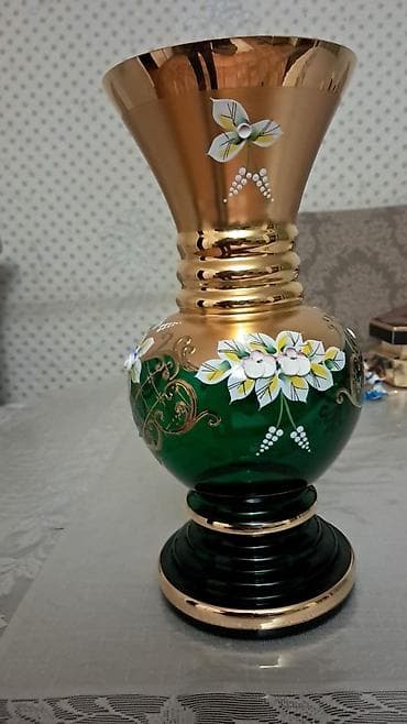 madonna servis: Kolleksiya üçün dekorativ qab-qacaq və vazalar dəsti - Porcelan — 10