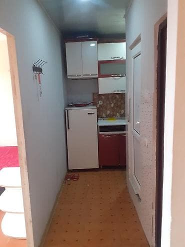 ev menzil: Bineqedi ray,Biləcəri qes,5mertebeli yataqxana tipli binanın 2ci — 2