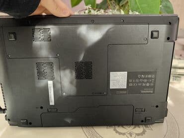 HP: Lenovo noutbuk Xüsusiyyətlər: - Prosessor: Intel Pentium B950, 2.10 — 5